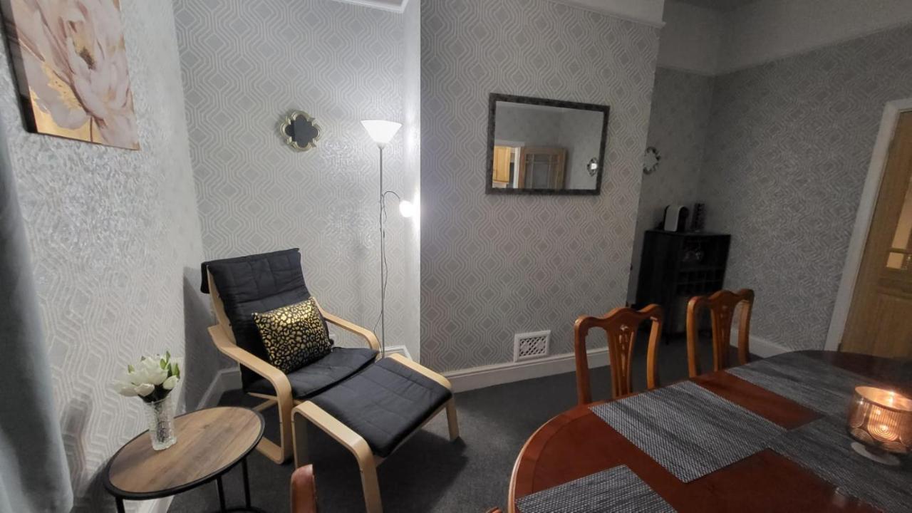 Stay - At Southport Holiday Home - Sleeps 6 Экстерьер фото