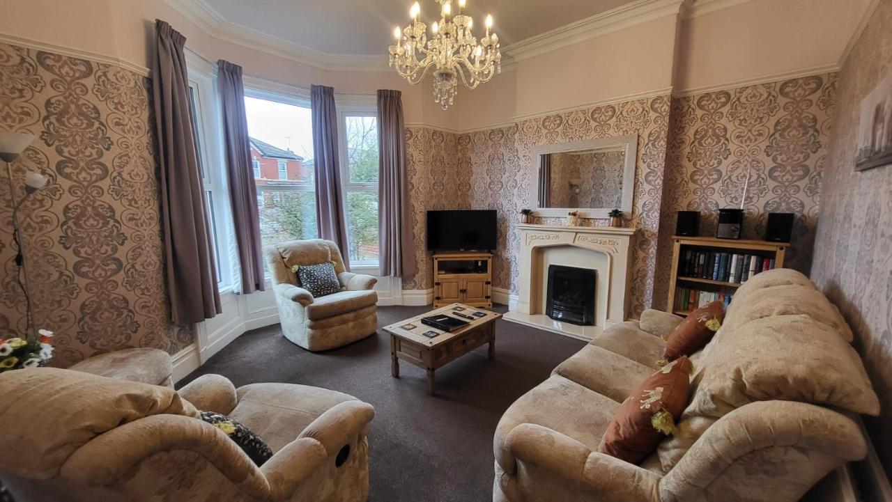 Stay - At Southport Holiday Home - Sleeps 6 Экстерьер фото