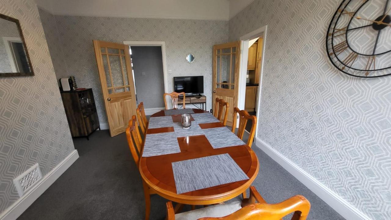Stay - At Southport Holiday Home - Sleeps 6 Экстерьер фото