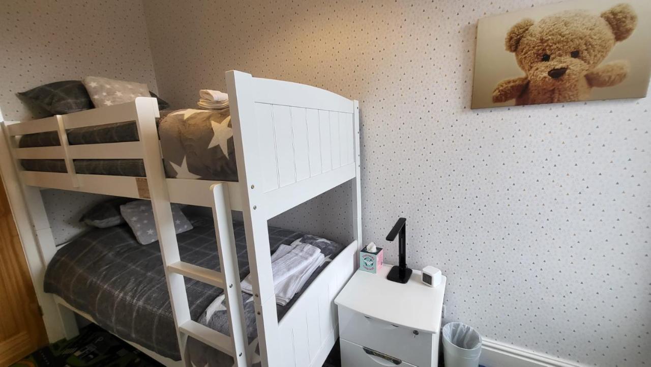 Stay - At Southport Holiday Home - Sleeps 6 Экстерьер фото